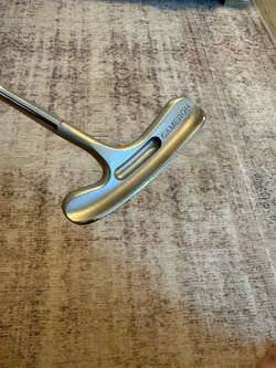 Scotty Cameron Flange Bullseye Putter