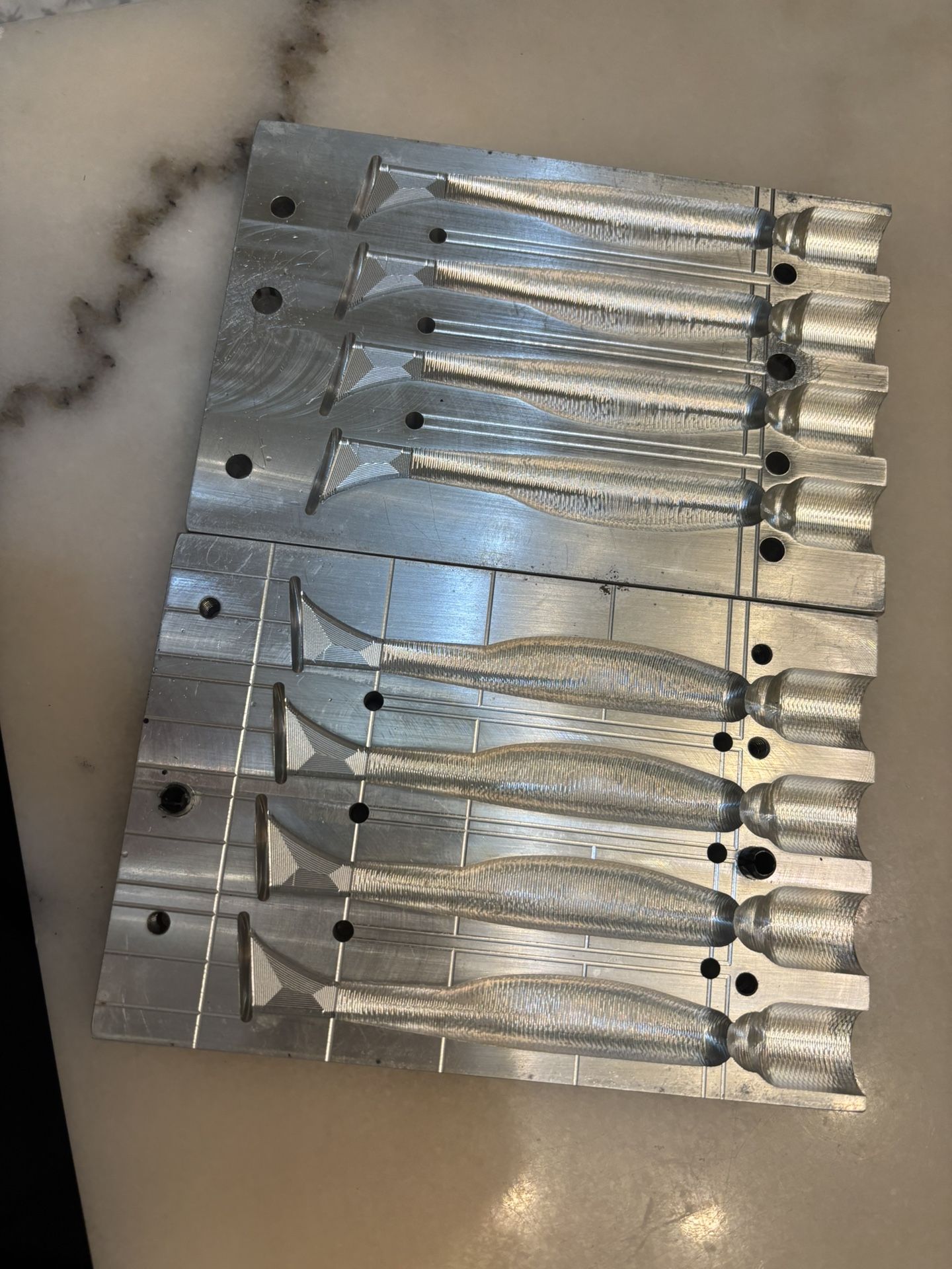 4inch Paddle Tail Mold CNC