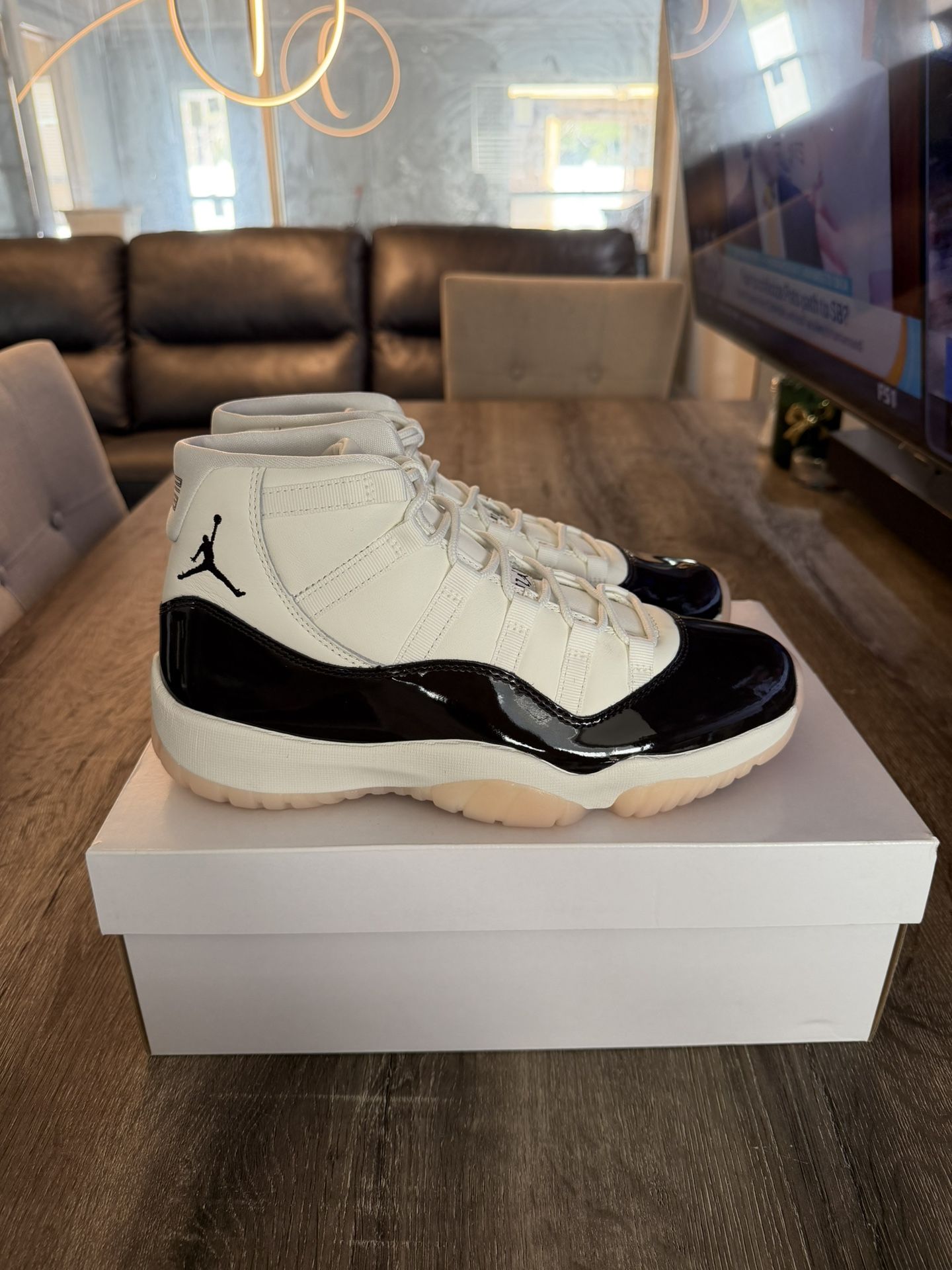 Jordan 11 Neapolitan