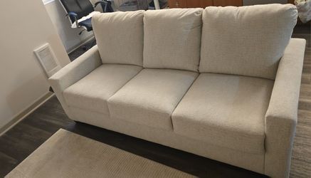 Queen Pull Put Couch/ Sofa Sleeper