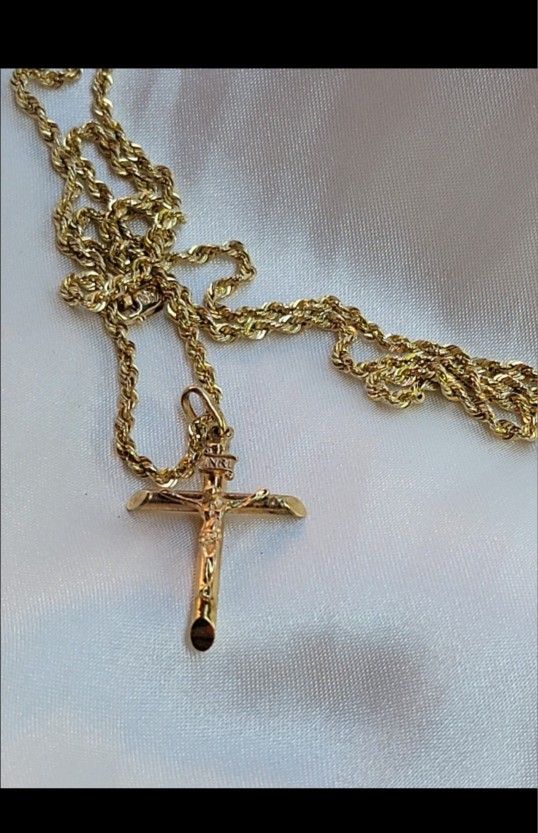 10 Kt Gold Jesus Piece Cross Necklace