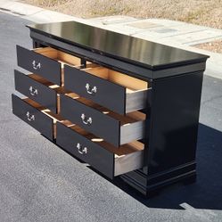 Furniture Dresser *** Free Local Delivery ***