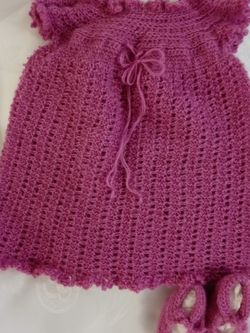 Baby girl dress and shoes set, hand crafted, made with acrylic yarn, new, fits 0-3 month, $15 Set.
