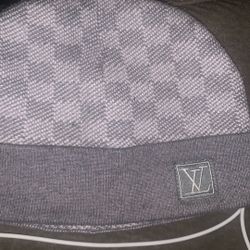 Louis Vuitton Beanie (Grey)