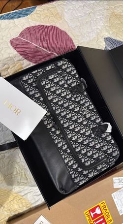 Dior pet carrier