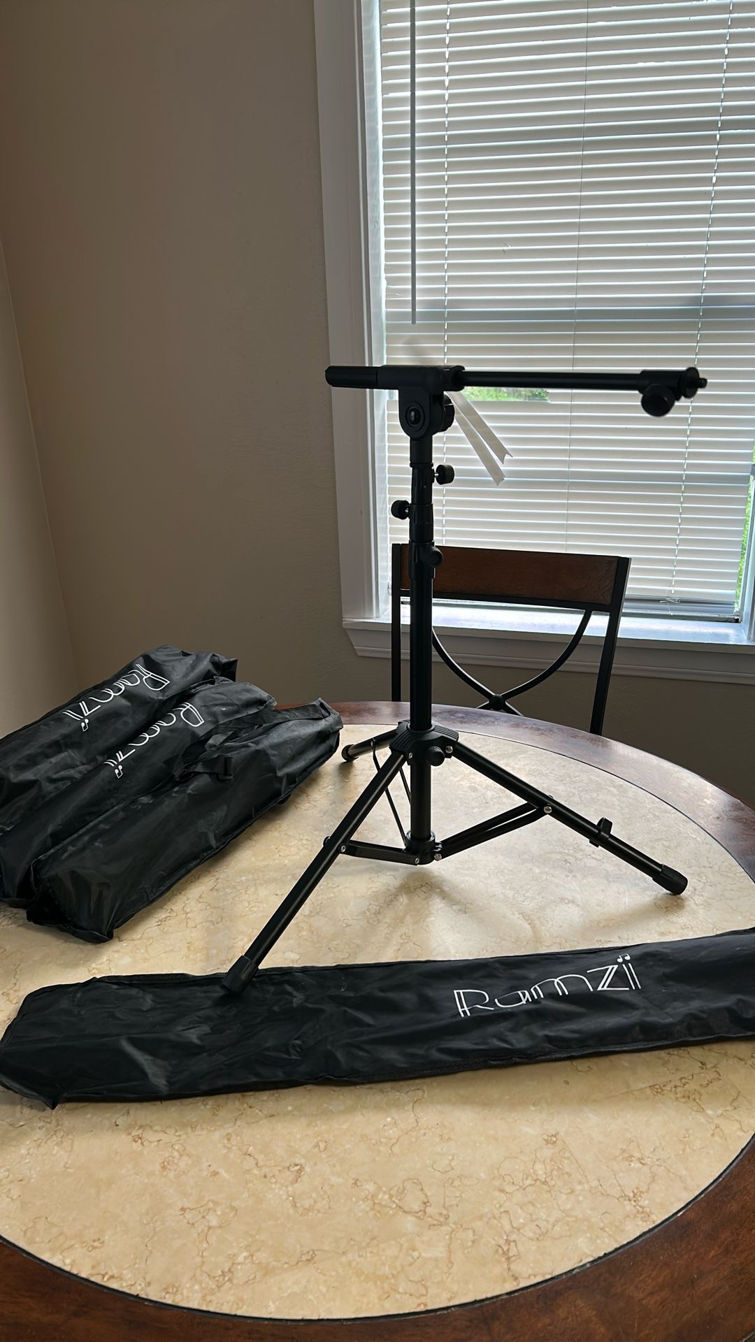 Ramzi Microphone Stands
