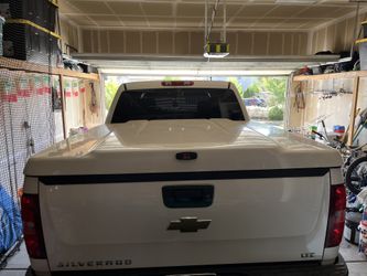 Leer 700 Tonneau Cover