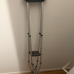 Crutches 5’10-6’6