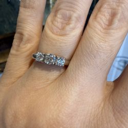 14K White Gold Natural Diamonds Ring Band