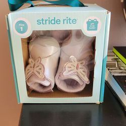 Beautiful Stride Rite Baby Girls Sr Ankle Boots Silver Pink Sparkly SZ 1 in Box