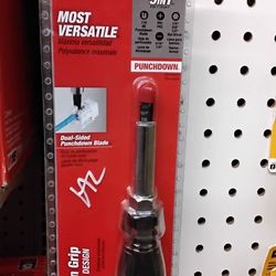 MILWAUKEE MULTI- BIT DRIVER 9 IN 1 