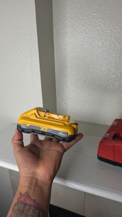 Dewalt bateria XR 4ah