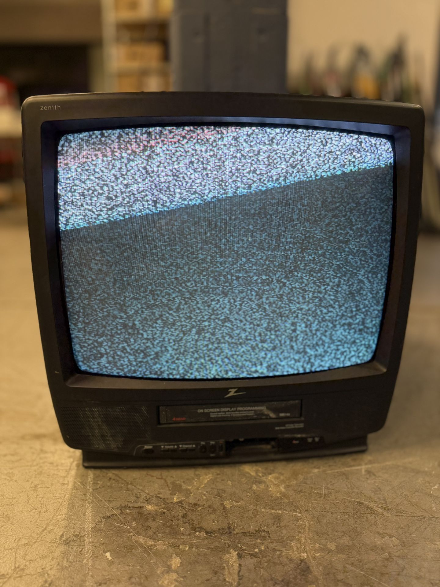 Zenith 19in CRT TV