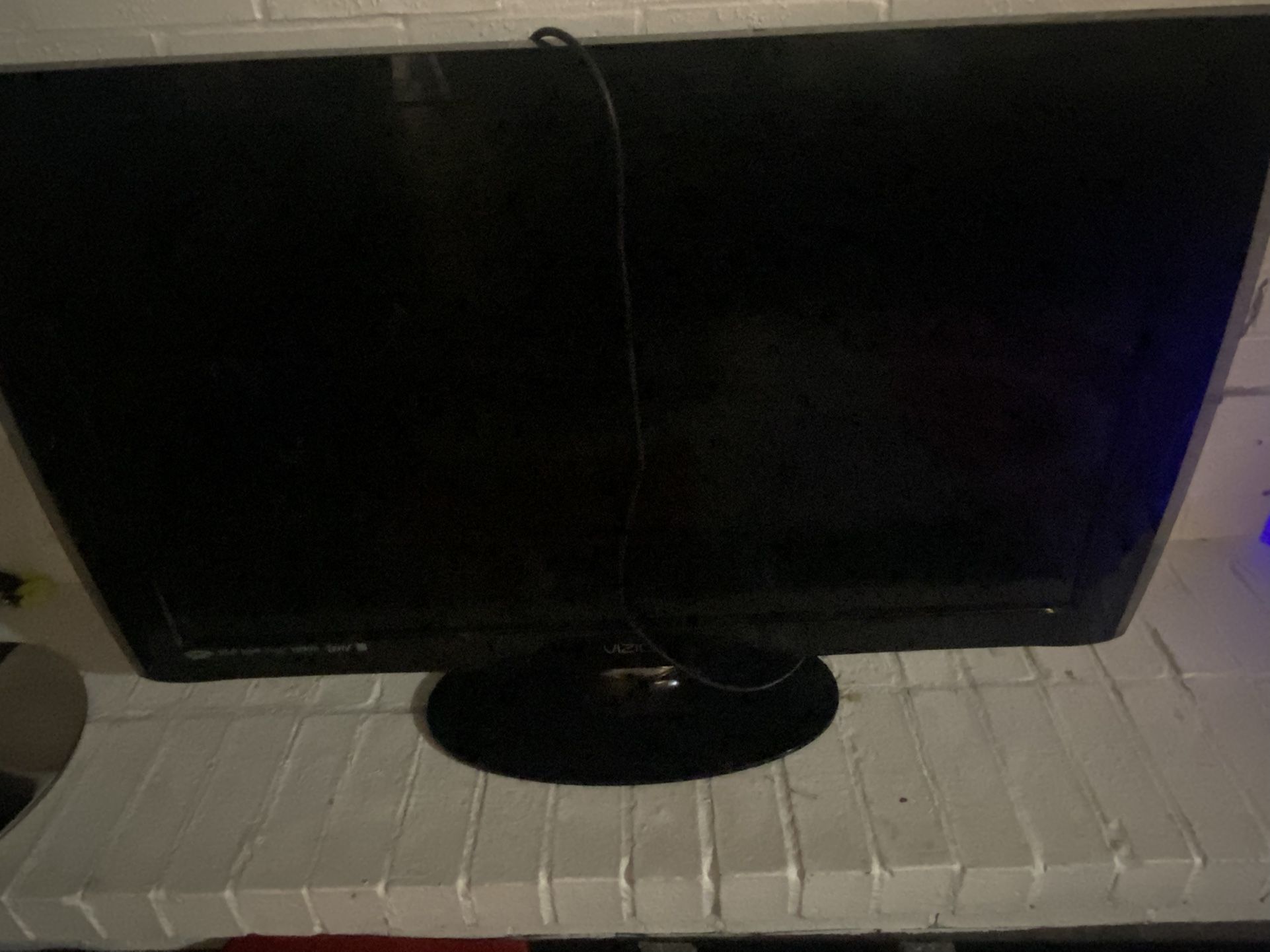 50 “ VIZIO TV FOR SALE