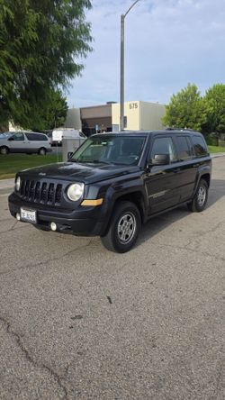 Jeep Patriot SUV Black 4-Door