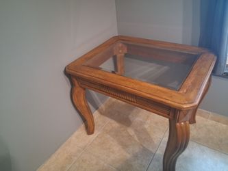 Sofa corner table