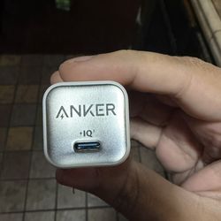 selling anker 30w usb c adapter with cable