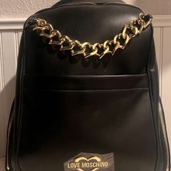 Love Moschino Black Backpack w/ Gold Heart Chain Borsa Pu Nero.