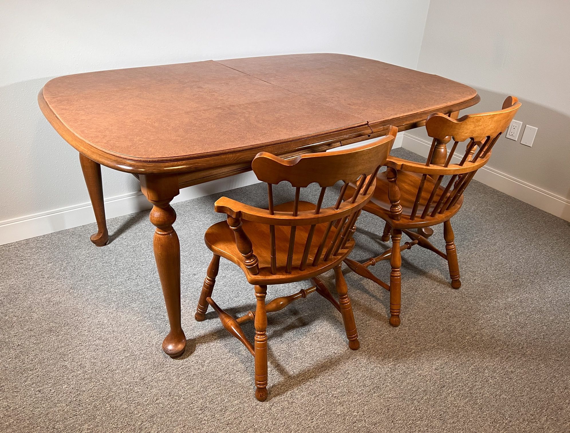 EXQUISITE Dining Table Kling Queen Anne Hard Rock Maple Delivery