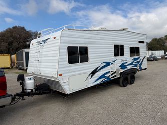 2007 Weekend Warrior 23Ft W/Generator Front Bedroom Slps 8 MustSee