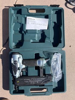 Brad Nailer With Safety Glasses And Case