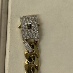 Fcp2344 10k Gold Bracelet 23.9 Grams