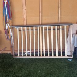 FREE  Base w/o Mattress 