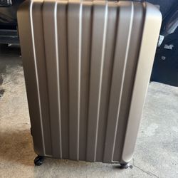 26 Inch Suitcase - Almost New