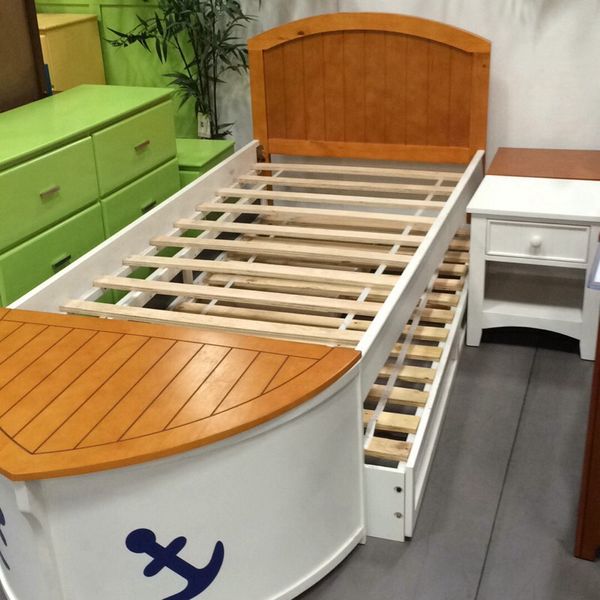 Boat Captain Twin Bed Frame W 2 Drawers Trundle For In Walnut Boat Captain Twin Bed Frame W 2 Drawers Trundle For In Walnut Ca Offerup