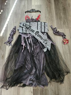 Halloween costume used prom queen size 10-12 kids