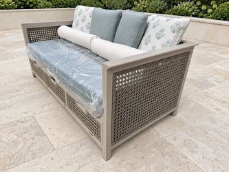 Like new Costco liberty outdoor patio furniture daybed