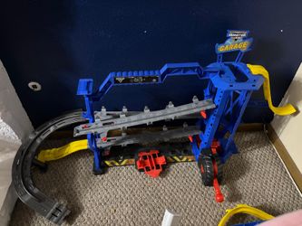Monster Jam garage