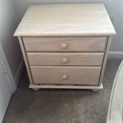 End Table Matches Dresser On Page