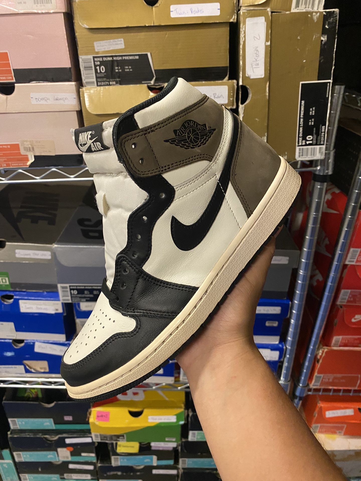 Jordan 1 Mocha