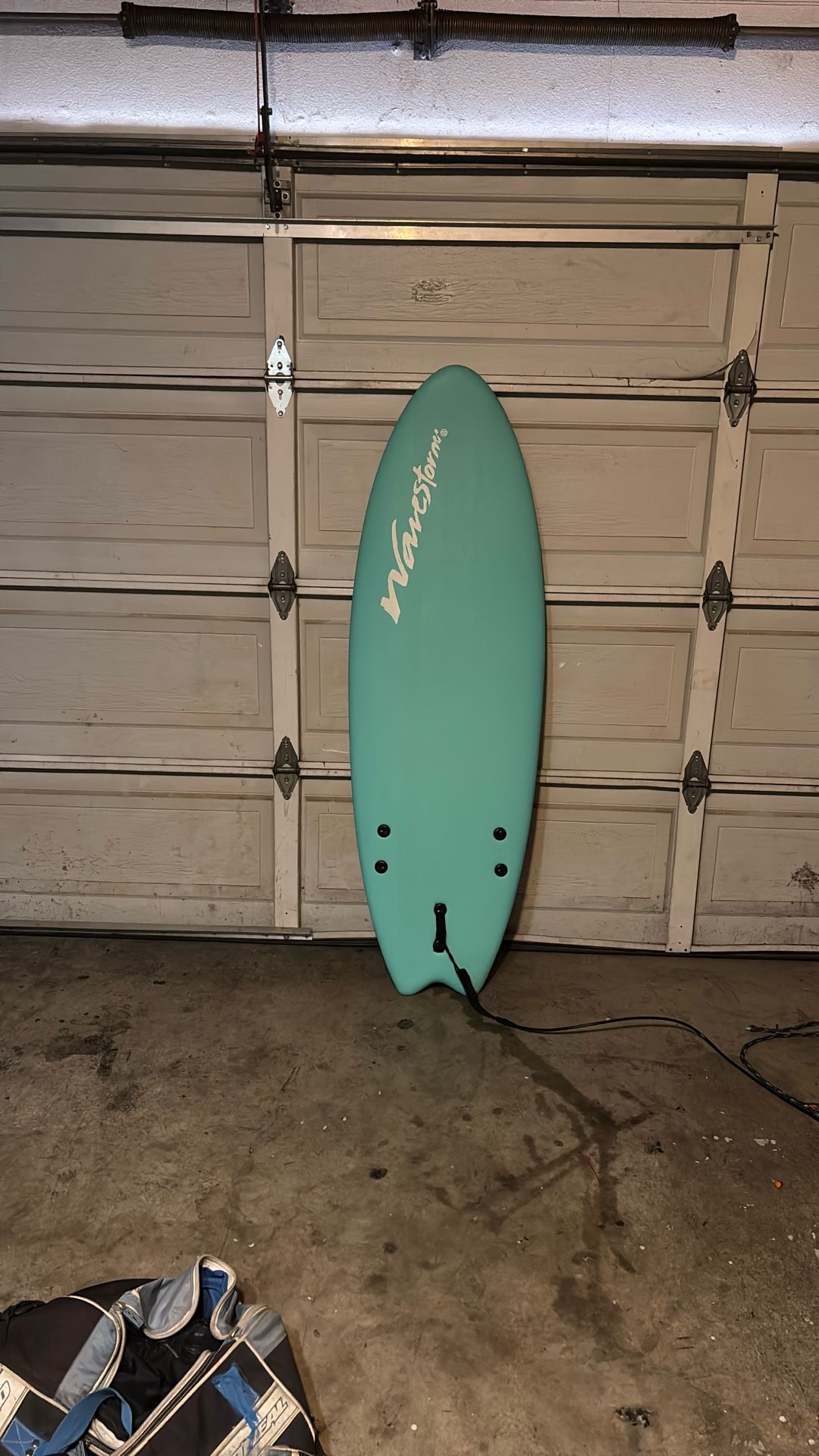 Wave Storm Surfboard Size 5’6