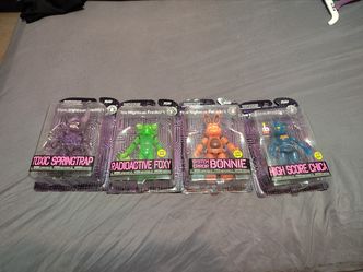 Five nights at freddy figures