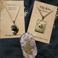 Necklace And Oil Bundle