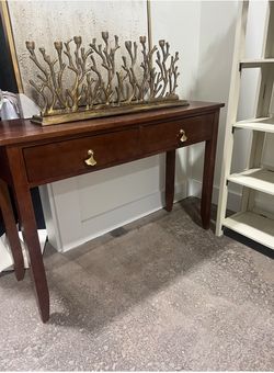Console entry way table