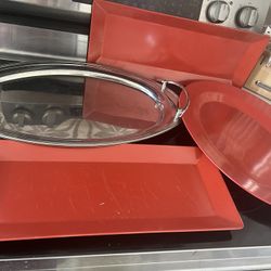 4 Serving trays 