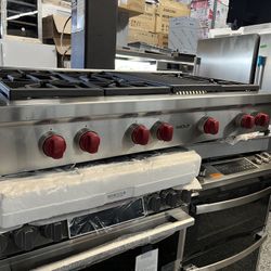 Wolf Stainless Steel 48” Gas Rangetop + Infrared Charbroiler 