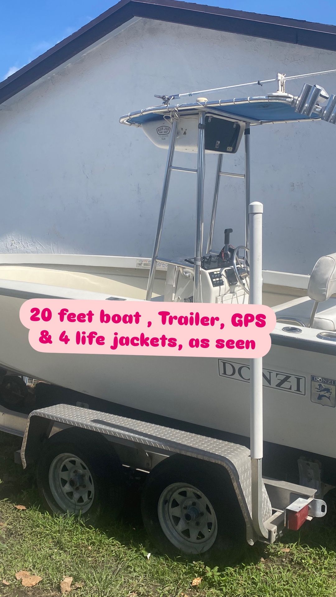 For Sale , BOAT 22 Feet , GPS , Trailer & 4 Life Jackets As Is , Acepto Ofertas ,