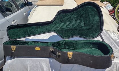 Martin 12C345 (C345) Hardshell Guitar Case for D Size Dreadnought 6 String & 12 String 14-fret Models D-18, D-28, D-35, D-45