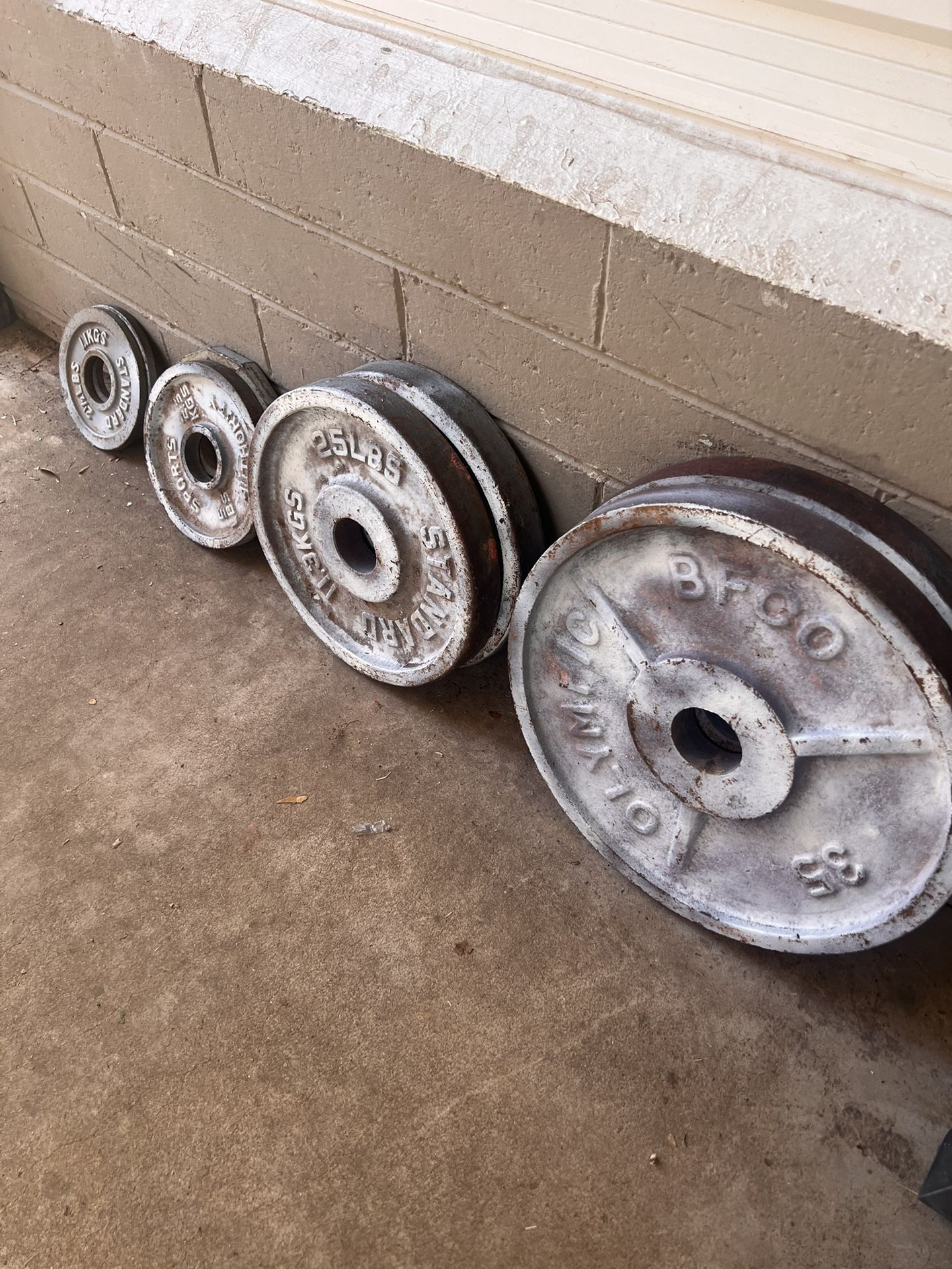 135lb Olympic Weight Set