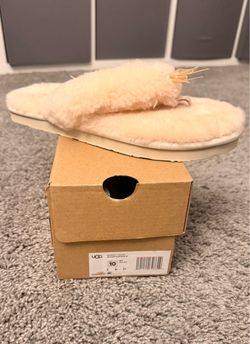 UGG Women's Fluff Flip Flop III Size 10