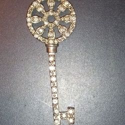 Tiffany's Vintage White Gold Key Necklace 
