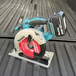 Makita 18V Circular Saw + 3.0Ah Battery — Excelentes condiciones