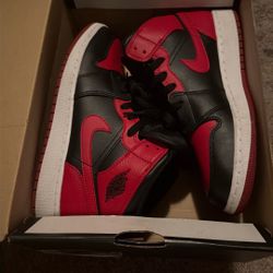 mid Jordan 1 