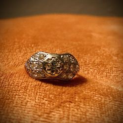 18k Vintage Diamond Engagement Ring By