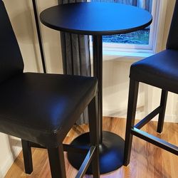 Pub Cushion Chairs With Round Table