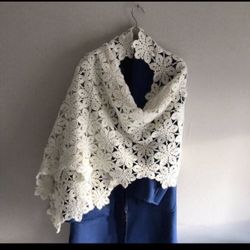 Elegant Sparkly Floral Shawl /Wrap 